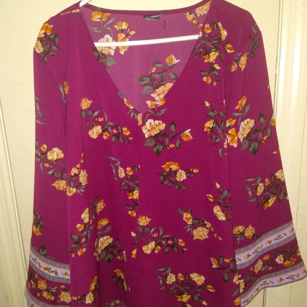 Women long sleeve lightweight blouse